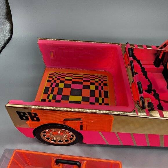 LOL OMG Car Speedmatic Cruiser 2019 MGA Pink Gold BB Vehicle - Picture 12 of 14